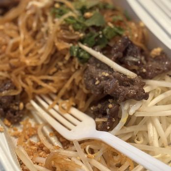 Big Bang Grill - Phad Pad Thai beef.  Soooo good !!! - Asian Fusion Near Me - Visalia, California