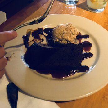 Nuestra Cocina - PASTEL DE CHOCOLATE CON HELADO DE CANELA (Moist chocolate pound cake with chocolate sauce & cinnamon ice cream) - Mexican Near Me - Portland, Oregon Nuestra Cocina - PASTEL DE CHOCOLATE CON HELADO DE CANELA (Moist chocolate pound cake with chocolate sauce & cinnamon ice cream) - Mexican Near Me - Portland, Oregon