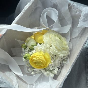 Botanique Studio - Florists Near Me - Pacifica, California