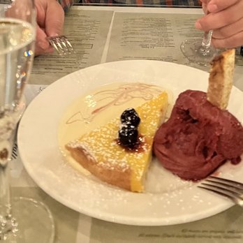 Della Santina's - Torta Di Limone and Gelato - Italian Near Me - Sonoma, California