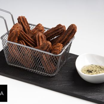 Ureña - Churros de Langostinos + mayonesa de alga. - Signature Cuisine Near Me - Buenos Aires, C
