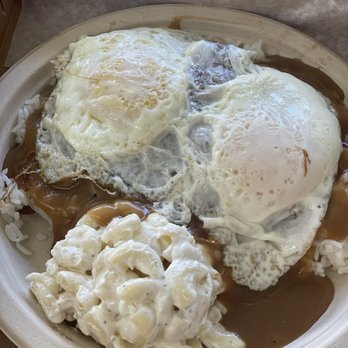 Rainbow Drive-In - Loco moco for the hubby - Hawaiian Near Me - Honolulu, Hawaii Rainbow Drive-In - Loco moco for the hubby - Hawaiian Near Me - Honolulu, Hawaii