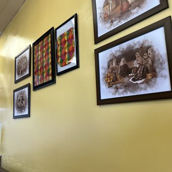 Spicy Bite - Wall in restaurant - Indian Near Me - El Sobrante, California Spicy Bite - Wall in restaurant - Indian Near Me - El Sobrante, California