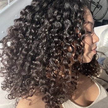 Curly Cuts for HER - Hair Stylists Near Me - Beverly Hills, California Curly Cuts for HER - Hair Stylists Near Me - Beverly Hills, California