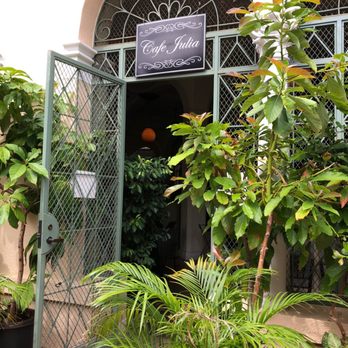 Cafe Julia - Cafes Near Me - Honolulu, Hawaii Cafe Julia - Cafes Near Me - Honolulu, Hawaii