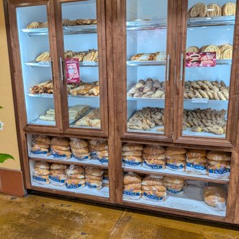 El Bolillo Bakery - Bakeries Near Me - Houston, Texas