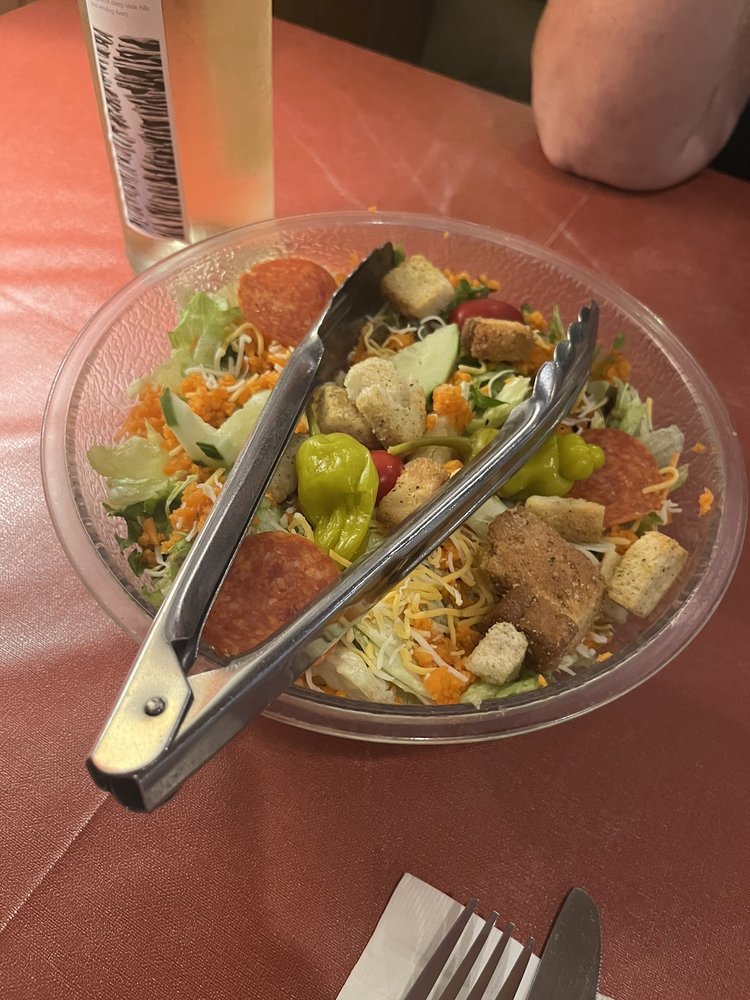 FANELLOS Updated August 2024 54 Photos & 53 Reviews 112 N Center