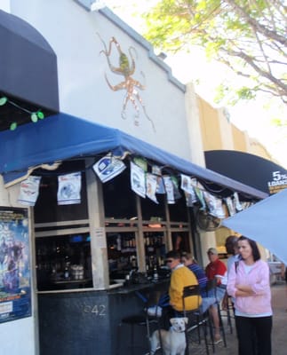 Octopus Garden Bar by null