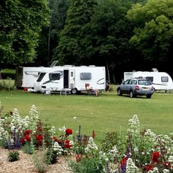 Castel Camping Caravaning du Château de Chanteloup - View across tge site