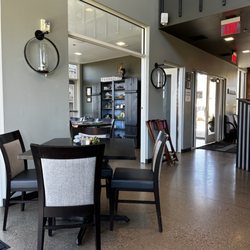 The Farmhouse Bistro and Bar - Decor