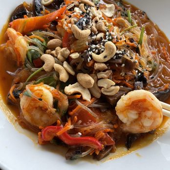 712 Eat + Drink - Stirfry with shrimp - New American Near Me - Council Bluffs, Iowa 712 Eat + Drink - Stirfry with shrimp - New American Near Me - Council Bluffs, Iowa