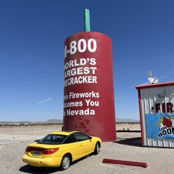 Alamo Fireworks Megastore - Worlds biggest fire cracker