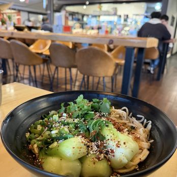 Noodleosophy - Sizzling Garlic Noodle - No broth. Vegetarian - Noodles Near Me - Millbrae, California