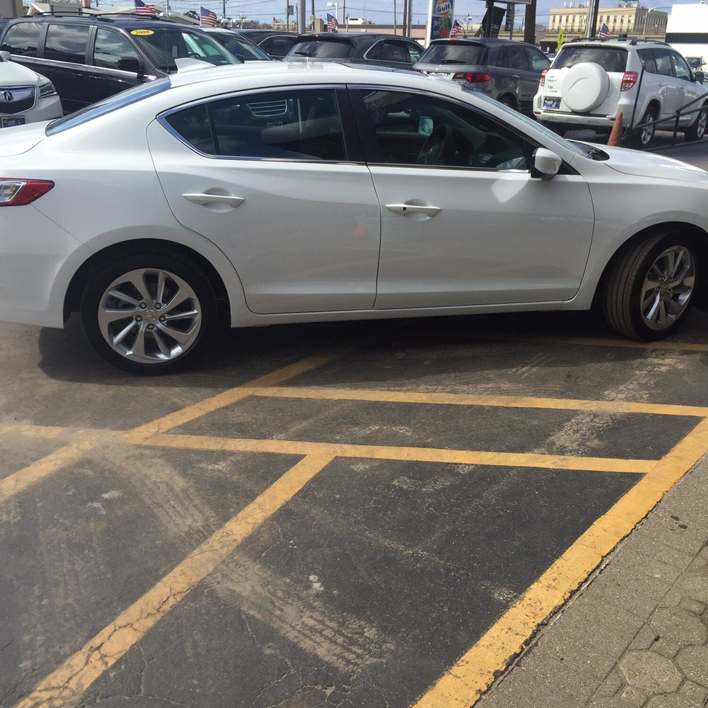 Island Acura - Car Dealers Near Me - Wantagh, New York