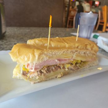 Señor Cafe - Cuban Near Me - Hollywood, Florida
