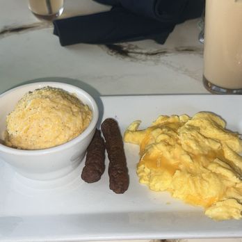 Easy Like Sunday - A Bit of Everything - Breakfast & Brunch Near Me - Charlotte, North Carolina Easy Like Sunday - A Bit of Everything - Breakfast & Brunch Near Me - Charlotte, North Carolina