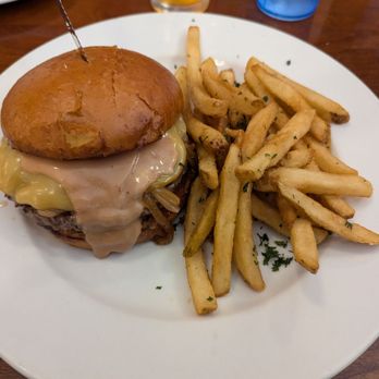 Hen House Eatery - Buffalo burger - Breakfast & Brunch Near Me - Minneapolis, Minnesota Hen House Eatery - Buffalo burger - Breakfast & Brunch Near Me - Minneapolis, Minnesota