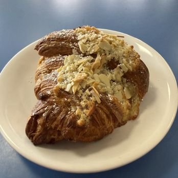 Dolce Vita - Almond croissant - Gelato Near Me - Oxnard, California