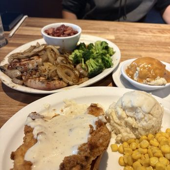 Cheddar's Scratch Kitchen - Grilled Pork chops Country Fried Chicken - American Near Me - Jacksonville, North Carolina Cheddar's Scratch Kitchen - Grilled Pork chops Country Fried Chicken - American Near Me - Jacksonville, North Carolina
