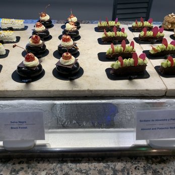 Bugambillas - Dessert choices - Mexican Near Me - Quintana Roo, ROO