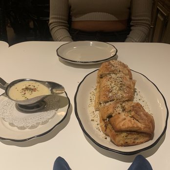 Caruso's Grocery - garlic bread - Italian Near Me - Washington, DC, District of Columbia