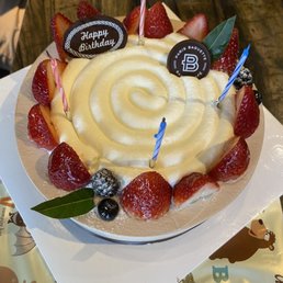 Green Tea Strawberry Cake