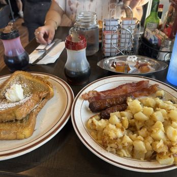 Annie's Cafe - Double Whammy - American Near Me - Riverside, California