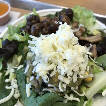 Gusto - Avocado/Chicken - New American Near Me - Buford, Georgia