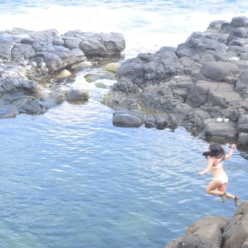Queen's Bath - Easiest way to get in! Jump - Landmarks & Historical Buildings Near Me - Princeville, Hawaii Queen's Bath - Easiest way to get in! Jump - Landmarks & Historical Buildings Near Me - Princeville, Hawaii