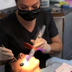 Viadental - Tratamiento de caries por medio de resinas