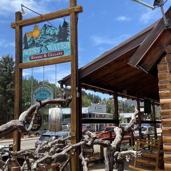 Noisy Water Winery - Patio and porch - Wineries Near Me - Red River, New Mexico