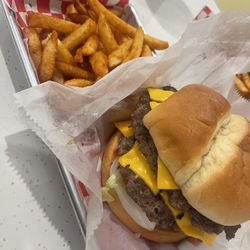 Pop's Burger