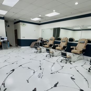 Sky Nails & Spa 2 - Open, spacious, and relaxing atmosphere. - Nail Salons Near Me - Huntington Park, California Sky Nails & Spa 2 - Open, spacious, and relaxing atmosphere. - Nail Salons Near Me - Huntington Park, California