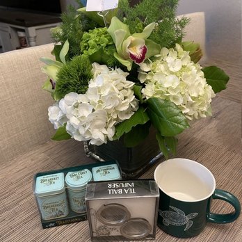 Blue Leaf Studio Florist - Such a vibrant green arrangement to go with our green-themed gifts for our turtle-loving sister's bday! Thank you! - Florists Near Me - Rancho Cucamonga, California
