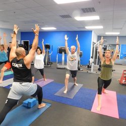 Physique Fitness Training Studio - Yoga class