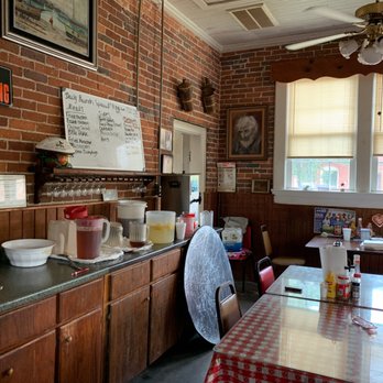 Lockett's Kuntry Cooking - the kitchen - Soul Food Near Me - Culloden, Georgia