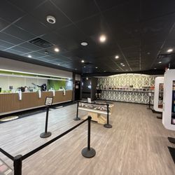 Earthmed  - McHenry - The bar