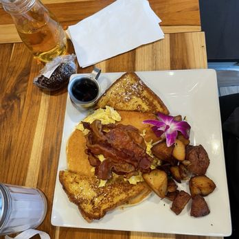 The New West Orange Diner - Breakfast sampler with scrambled eggs - Coffee & Tea Near Me - West Orange, New Jersey The New West Orange Diner - Breakfast sampler with scrambled eggs - Coffee & Tea Near Me - West Orange, New Jersey