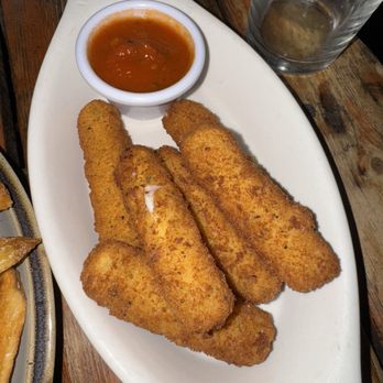 Fiddlesticks Pub - Mozzarella Sticks - Pubs Near Me - New York, New York Fiddlesticks Pub - Mozzarella Sticks - Pubs Near Me - New York, New York