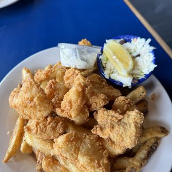 Boston Sail Loft - Fish and Chips- Good but didn't have a whole lot of flavor - Bars Near Me - Boston, Massachusetts