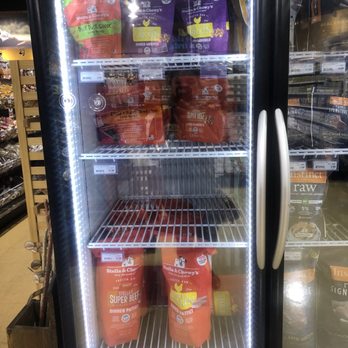 Feeders Supply - They carry Stella & Chewy's frozen raw dog food (they also carry a dehydrated option not shown) - Pet Stores Near Me - Louisville, Kentucky