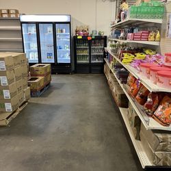 C & C Discount Grocery - Inside