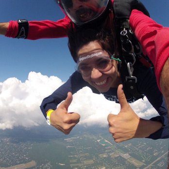 GoJump New York - My first one skydiving! Shout out to my instructor Roberto! - Skydiving Near Me - Shirley, New York