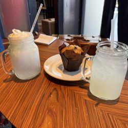 Ellis Island Coffee and Wine Lounge - Vanilla cream soda, warmed blueberry muffin, and lemonade