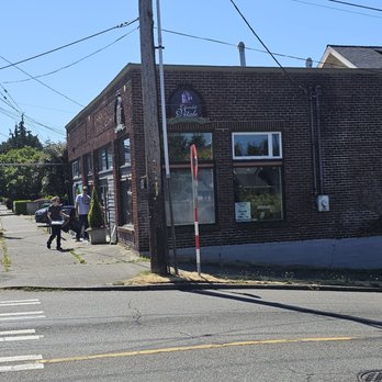 Chocolat Vitale - Old building with character - Chocolatiers & Shops Near Me - Seattle, Washington Chocolat Vitale - Old building with character - Chocolatiers & Shops Near Me - Seattle, Washington