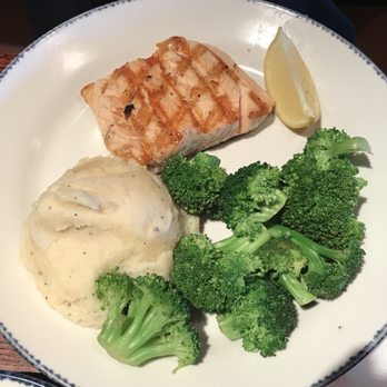 Red Lobster - Atlantic Salmon - Seafood Near Me - Mississauga, Ontario Red Lobster - Atlantic Salmon - Seafood Near Me - Mississauga, Ontario