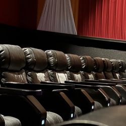 GQT Jackson 10 - Worn recliners