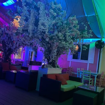 Republica - Lounges Near Me - New York, New York
