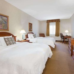 Days Inn & Suites by Wyndham Dumas - Guest room