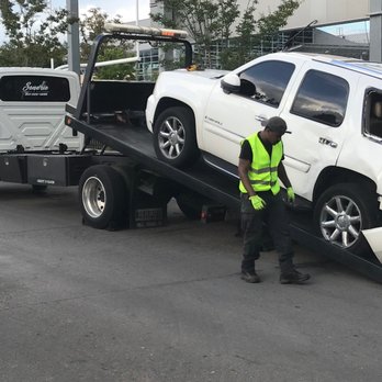 Sandria Towing & Recovery - Roadside Assistance Near Me Sandria Towing & Recovery - Roadside Assistance Near Me